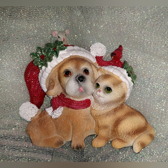 Dog, Cat, Mouse, Cardinal Figurine from Plaste Christmas Decoration Statue - Picture 3 of 7